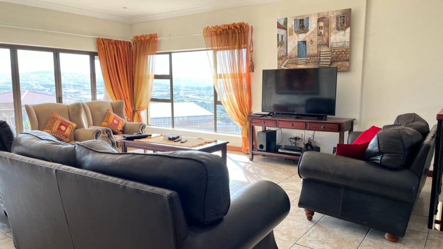 6 Bedroom Property for Sale in Hartenbos Heuwels Western Cape